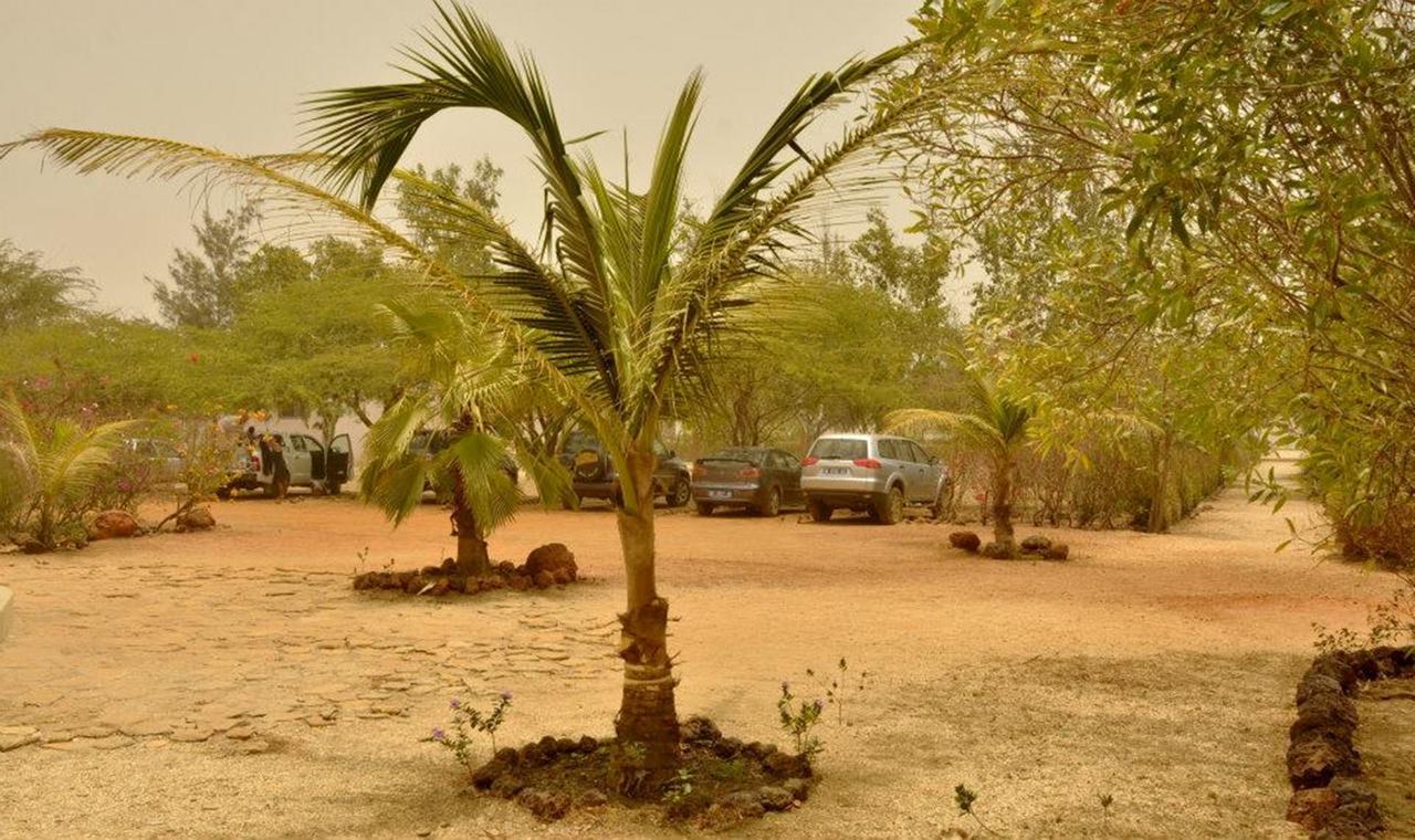 Terre D'Afrique Hotel Popenguine Exterior foto